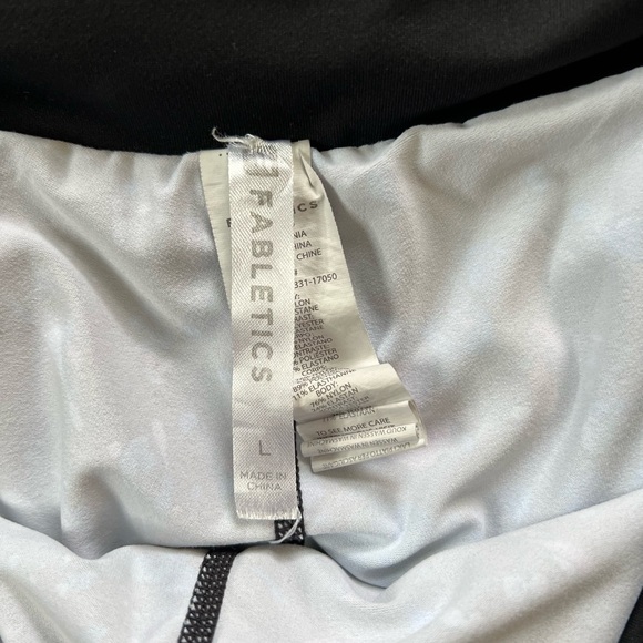 Fabletics Black Overlay Active Shorts - Picture 5 of 5